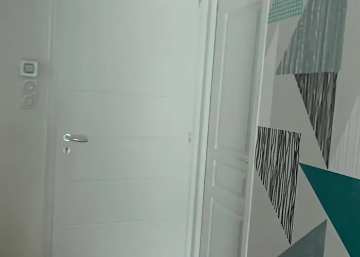 Alojamento de Acomodação e Pequeno-almoço Barthelemy Family Besnard *